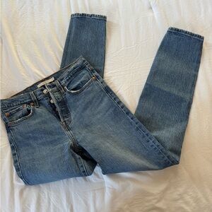 Levi's wedgie cut  High Rise Blue Jeans 25  with 26 inseam